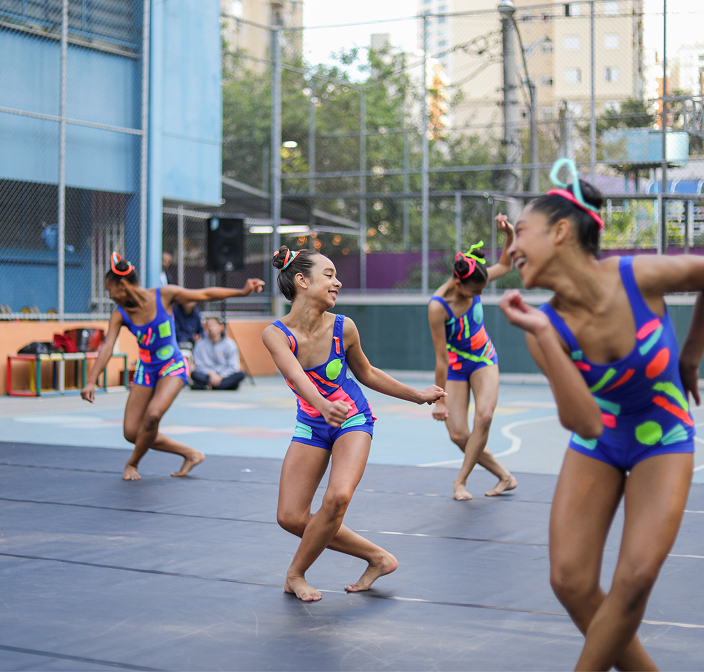 Enfants dance